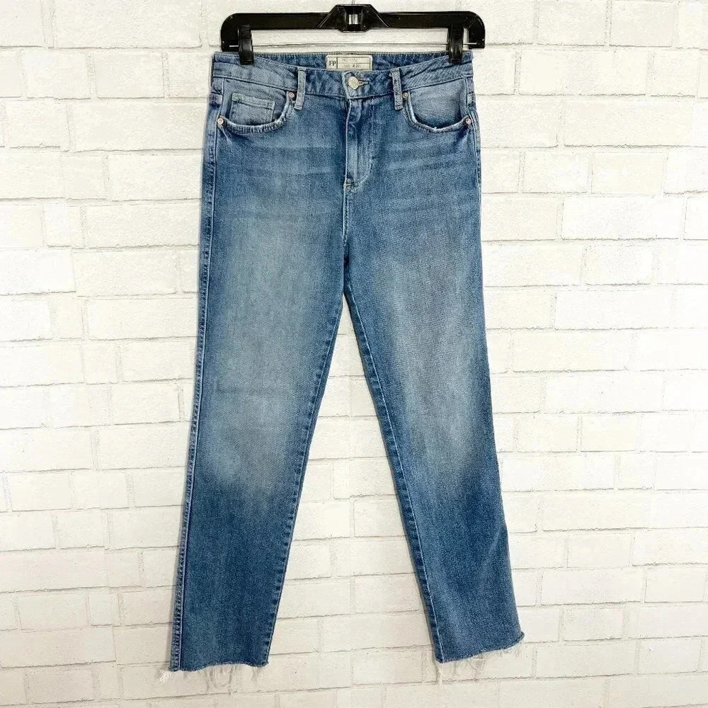 Free People Raw Hem Straight Leg Cropped Jeans Women's Waist Size 26 Long